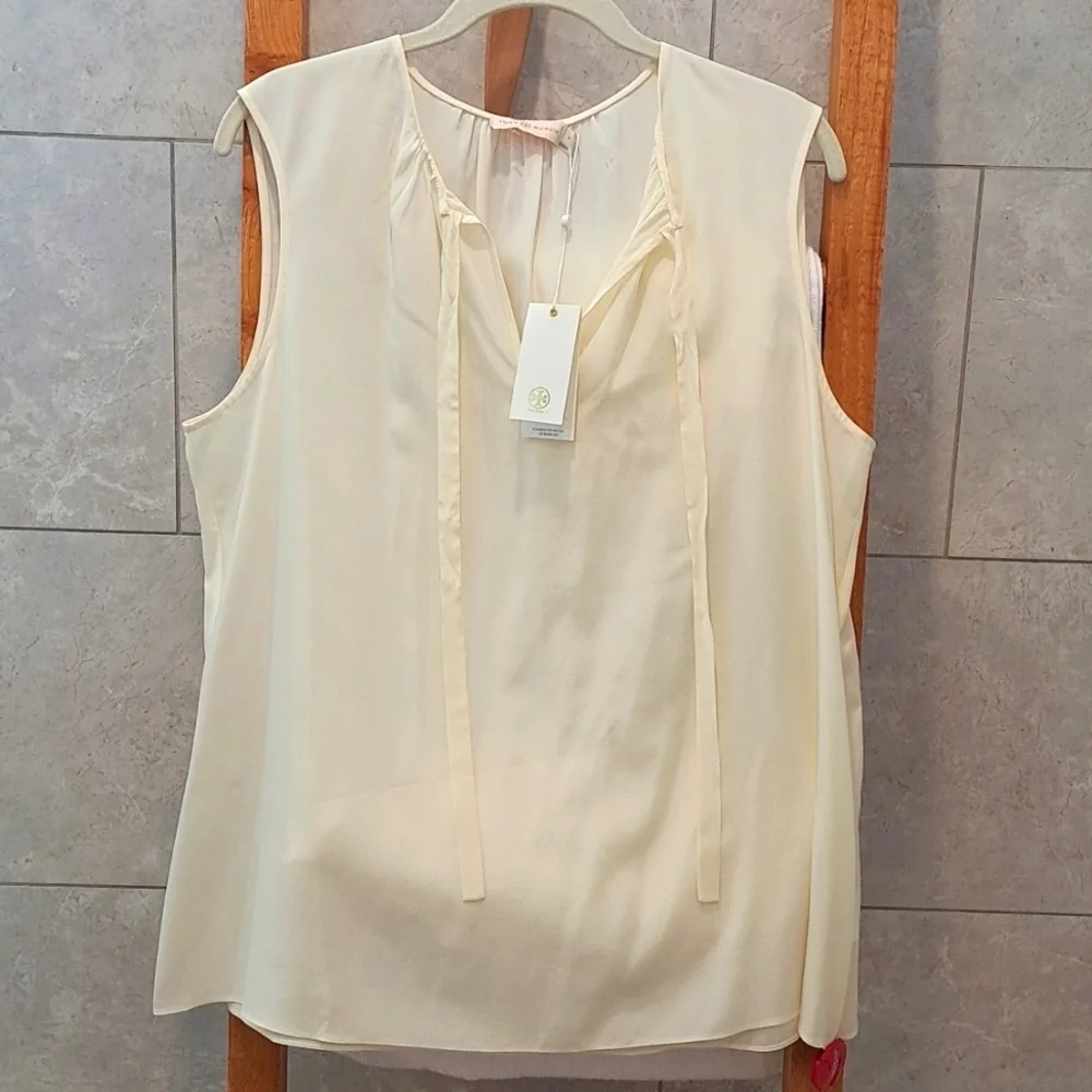 Tory Burch NWTs Jess Top 100% Silk